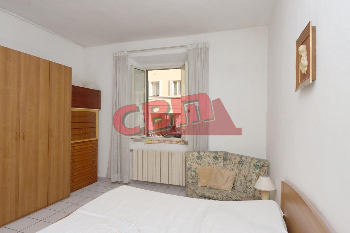 Immagine 13 di Appartamento in vendita  a Livorno