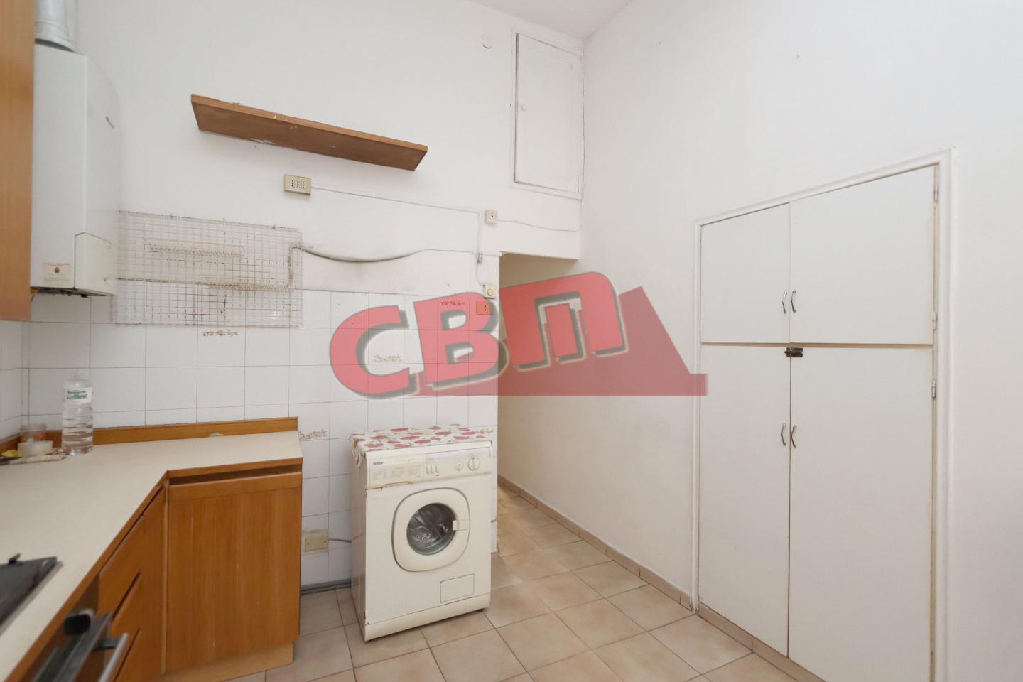 Immagine 8 di Appartamento in vendita  a Livorno