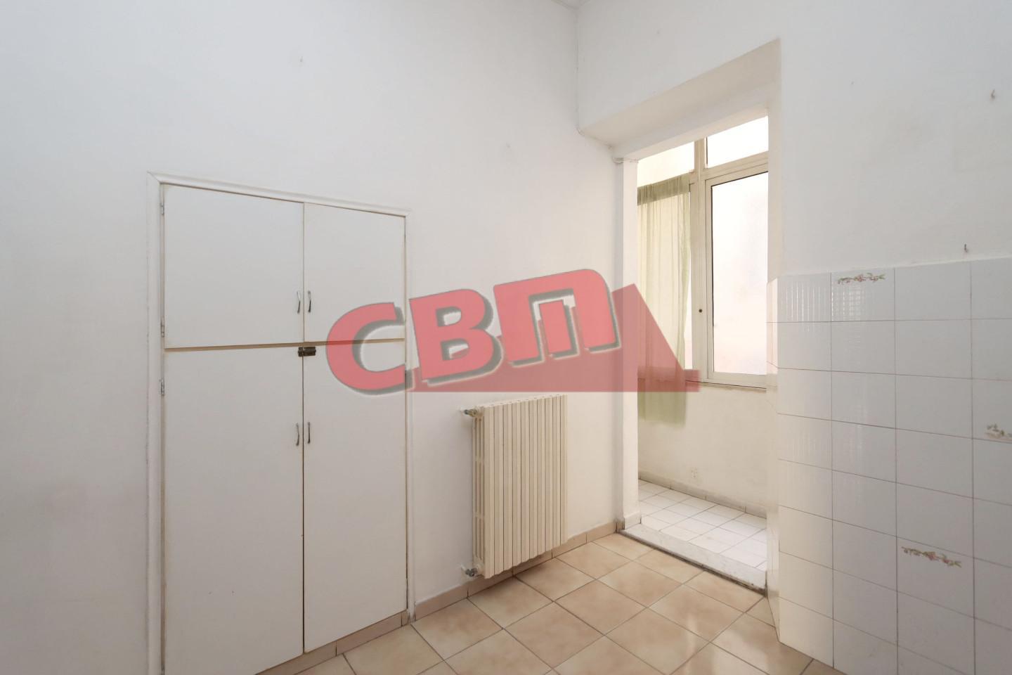 Immagine 9 di Appartamento in vendita  a Livorno