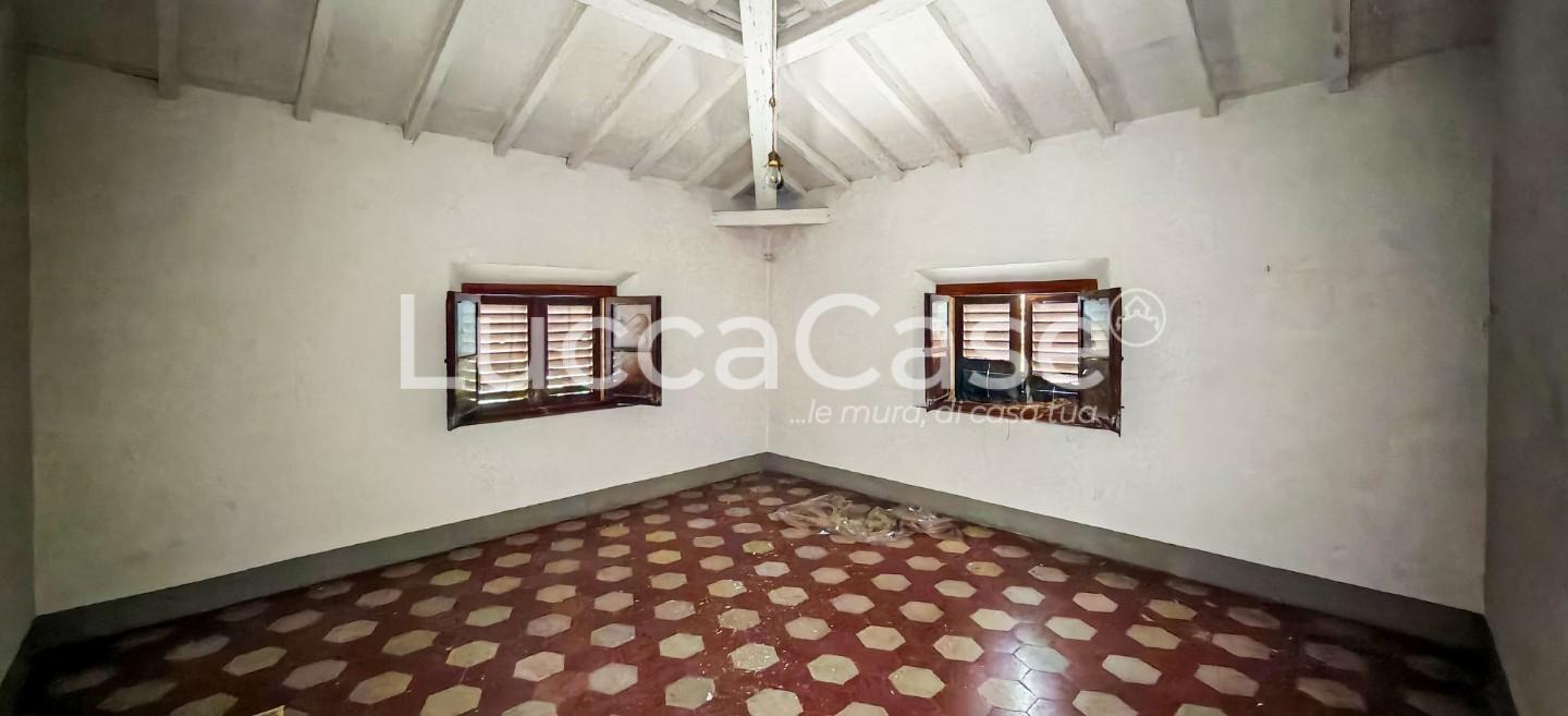 Immagine 19 di Villetta a schiera in vendita  a Castelfranco Di Sotto