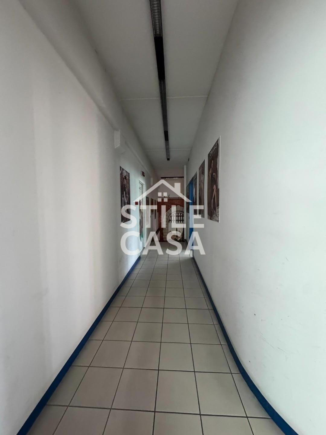 Immagine 15 di Capannone industriale in vendita  a Altopascio