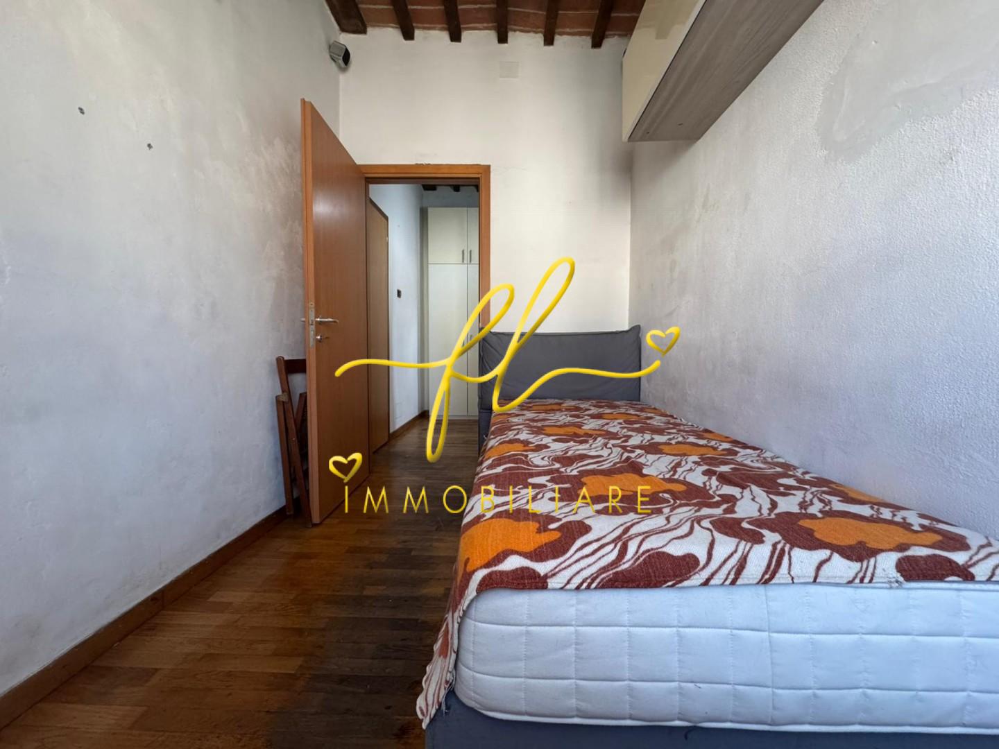 Immagine 14 di Appartamento in vendita  a Livorno