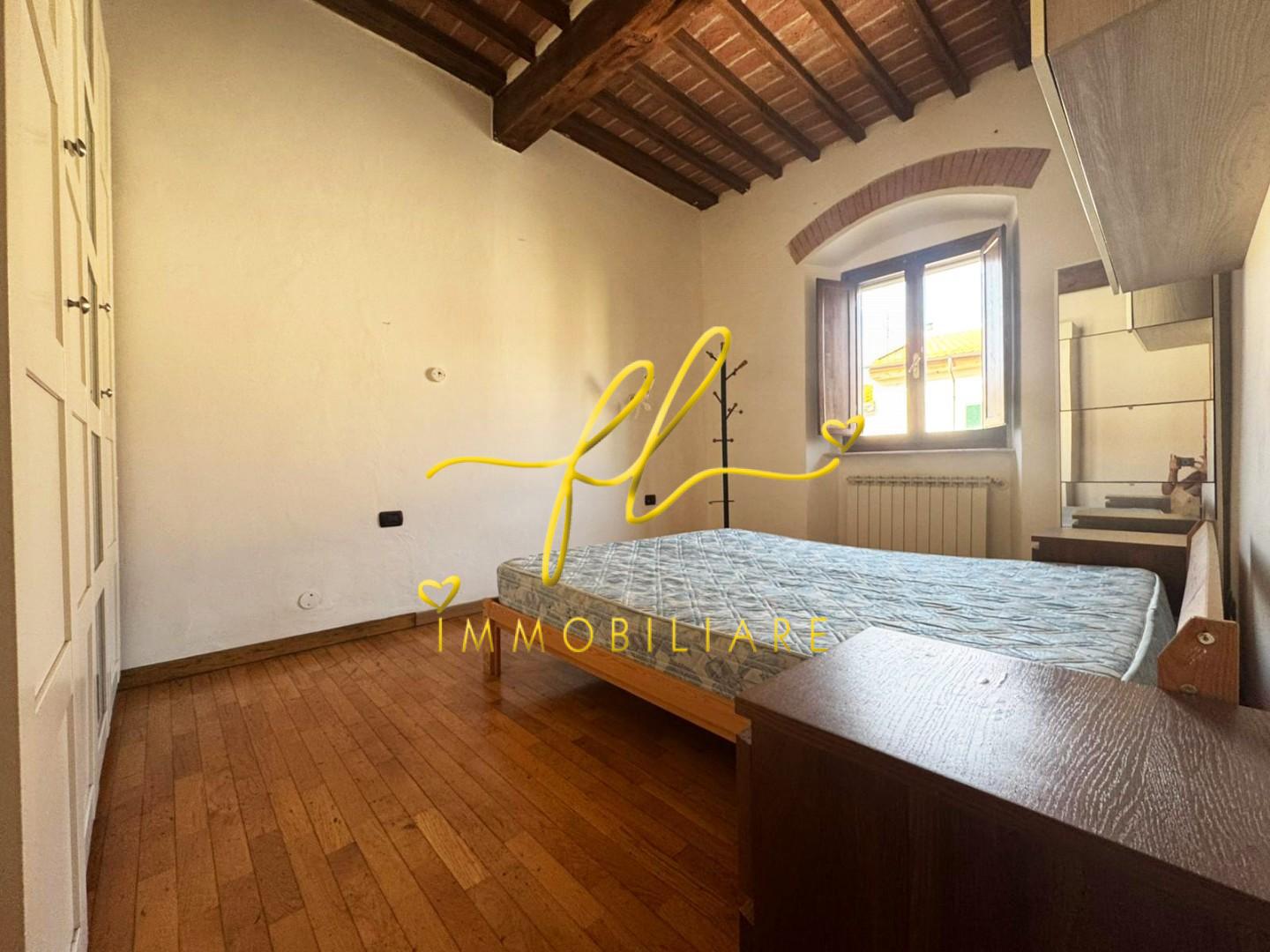 Immagine 11 di Appartamento in vendita  a Livorno