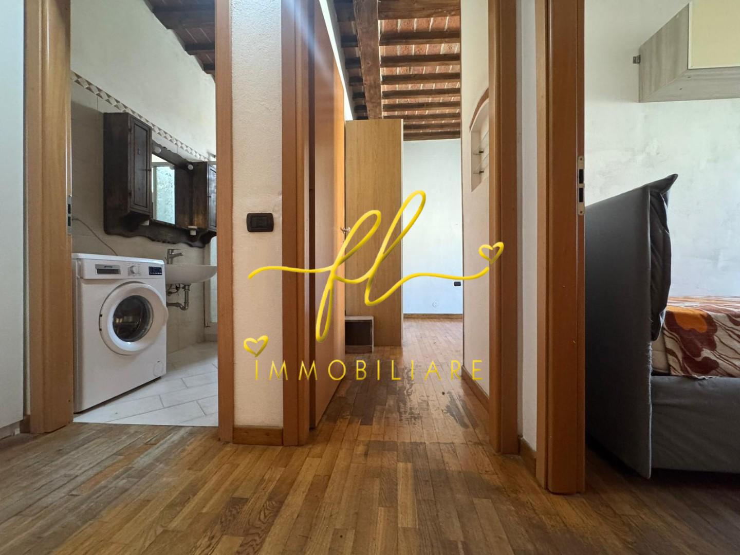 Immagine 8 di Appartamento in vendita  a Livorno