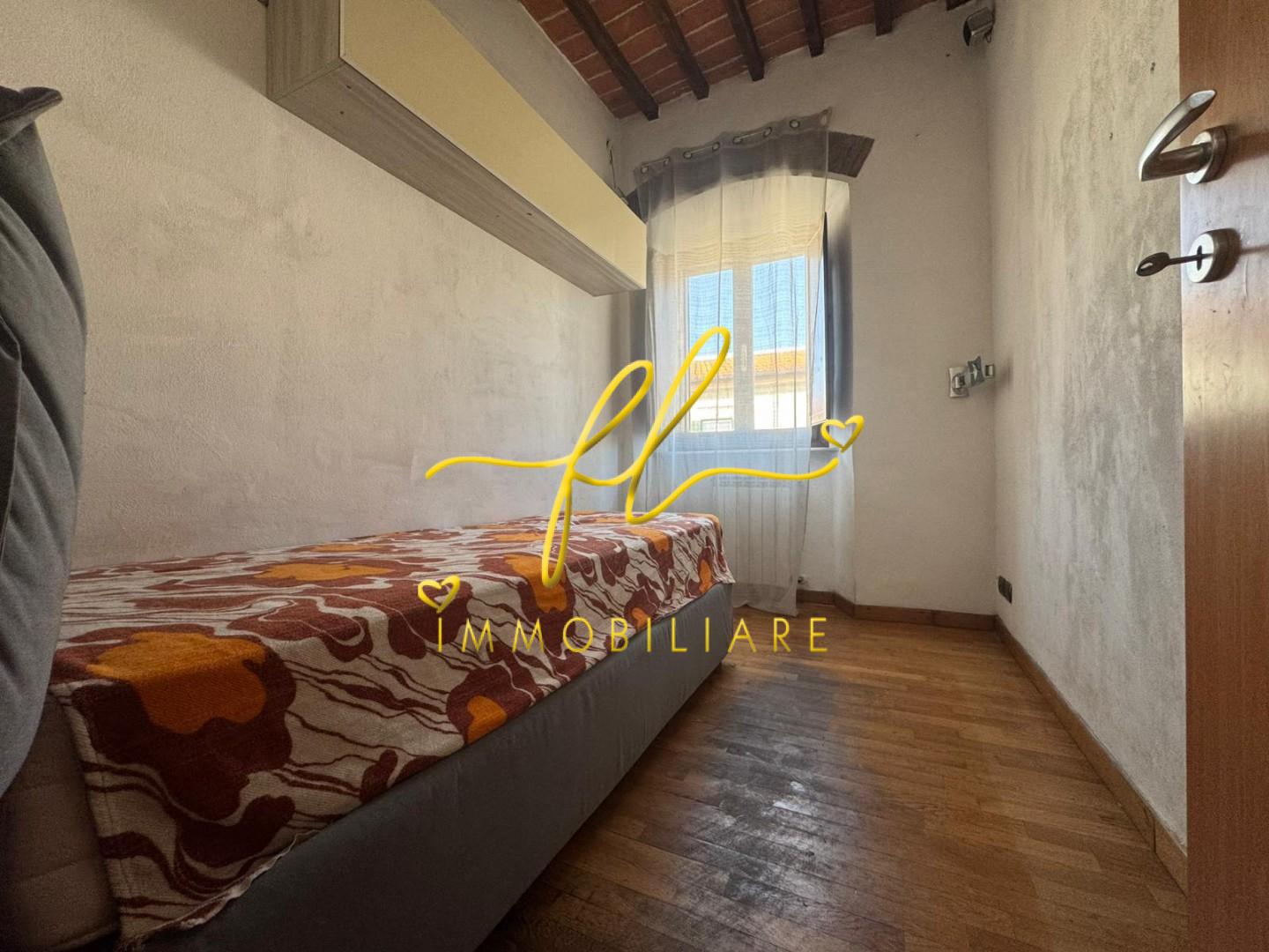 Immagine 13 di Appartamento in vendita  a Livorno