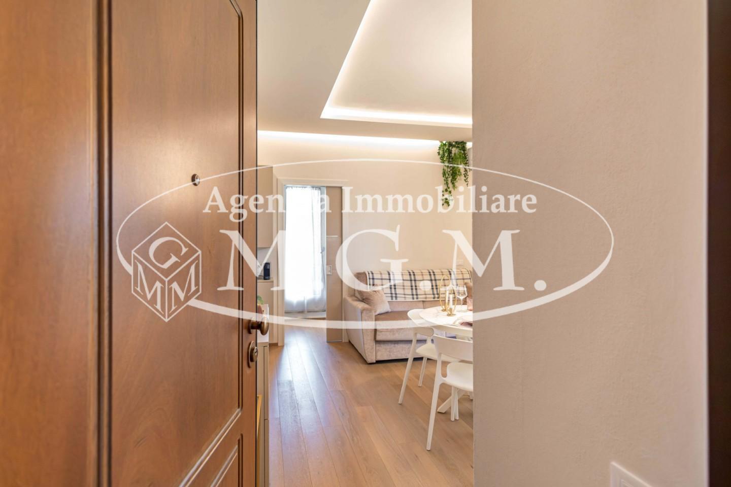 Immagine 3 di Appartamento in vendita  a Camaiore