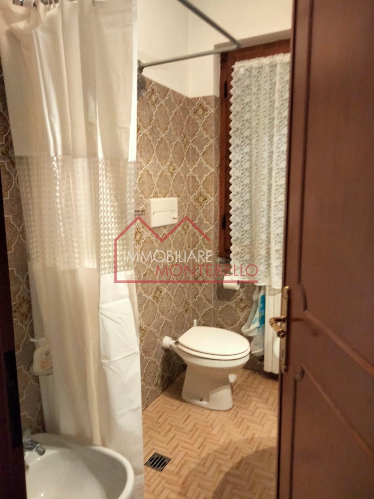 Immagine 22 di Villa in vendita  a Forte Dei Marmi