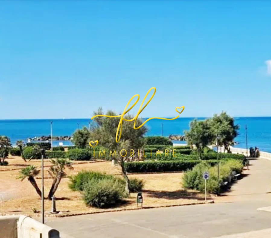 Immagine 18 di Appartamento in vendita  a Rosignano Marittimo