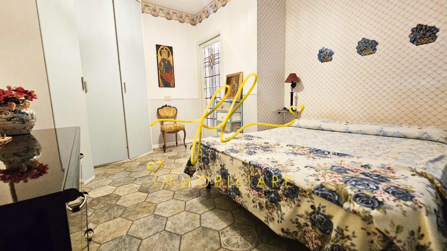 Immagine 8 di Appartamento in vendita  a Rosignano Marittimo