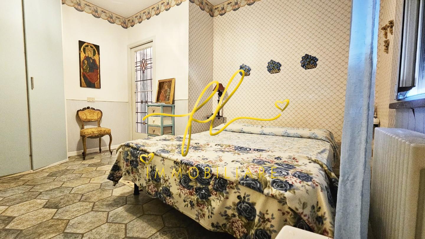 Immagine 10 di Appartamento in vendita  a Rosignano Marittimo