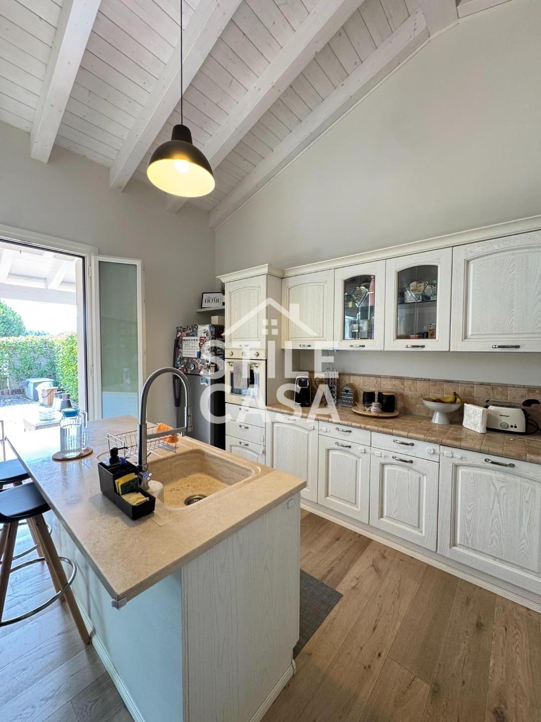 Immagine 11 di Casa bifamiliare in vendita  a Altopascio