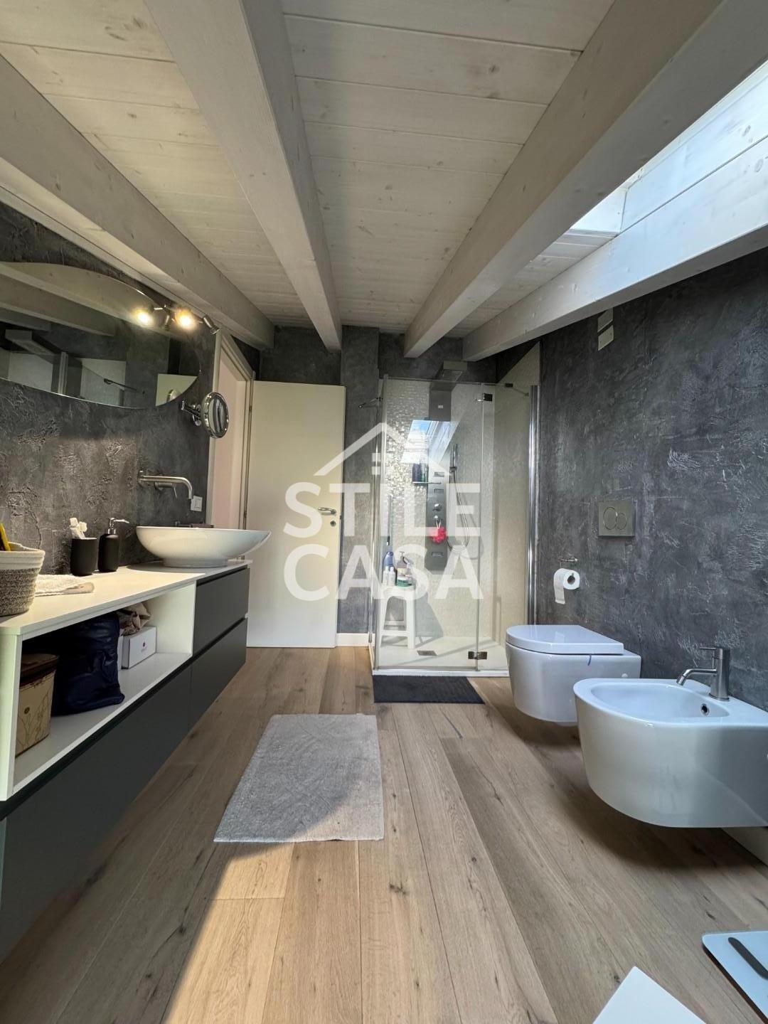 Immagine 44 di Casa bifamiliare in vendita  a Altopascio