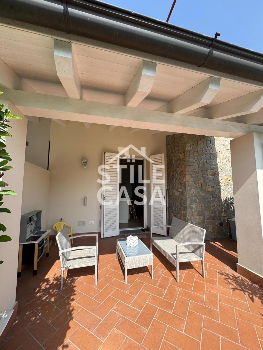 Immagine 7 di Casa bifamiliare in vendita  a Altopascio