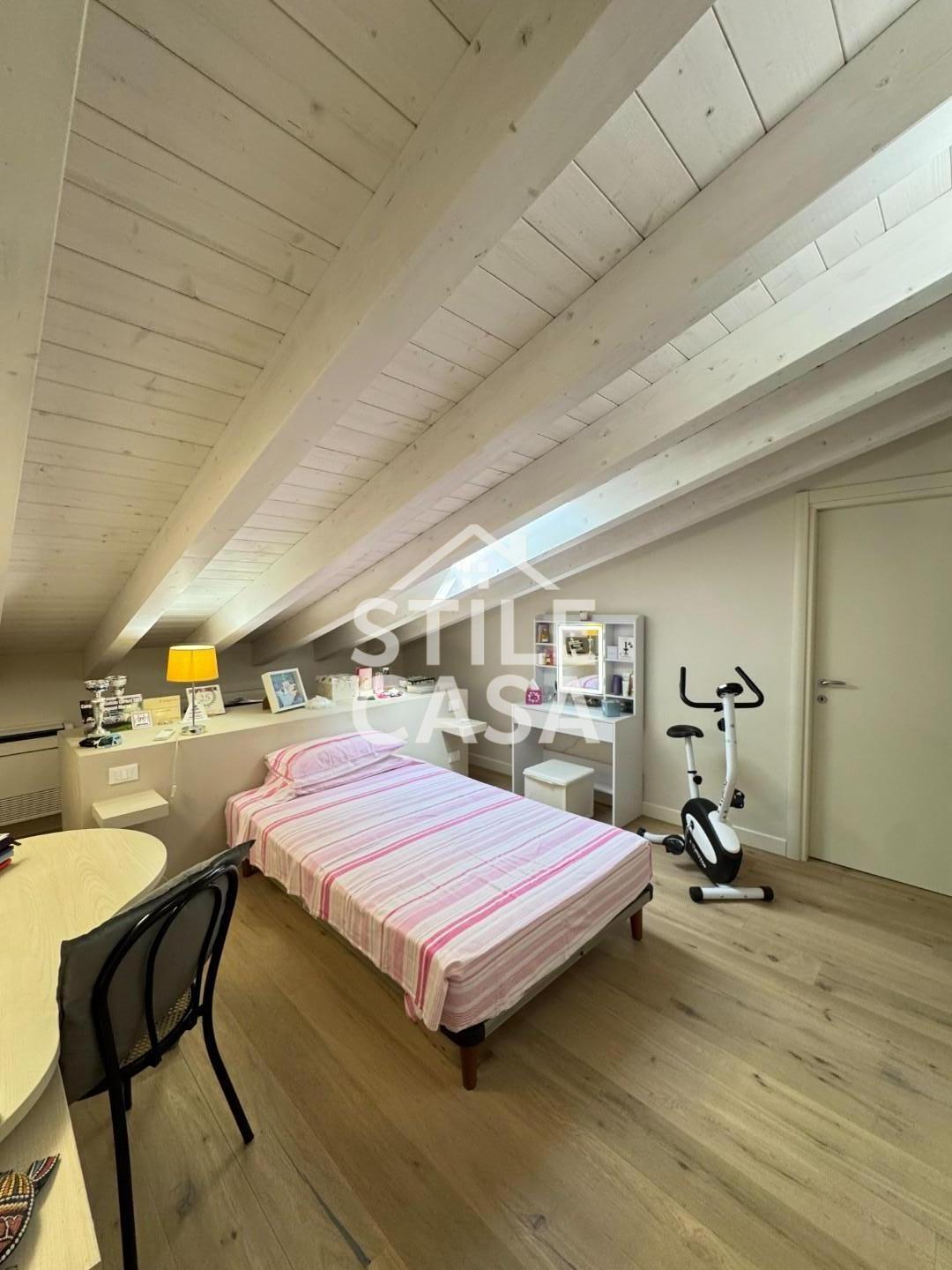 Immagine 40 di Casa bifamiliare in vendita  a Altopascio