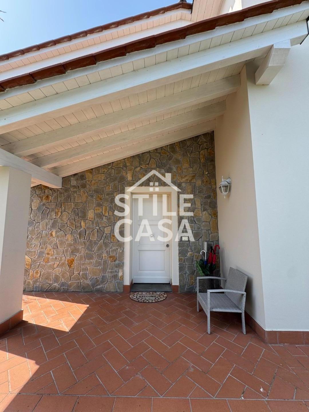 Immagine 59 di Casa bifamiliare in vendita  a Altopascio