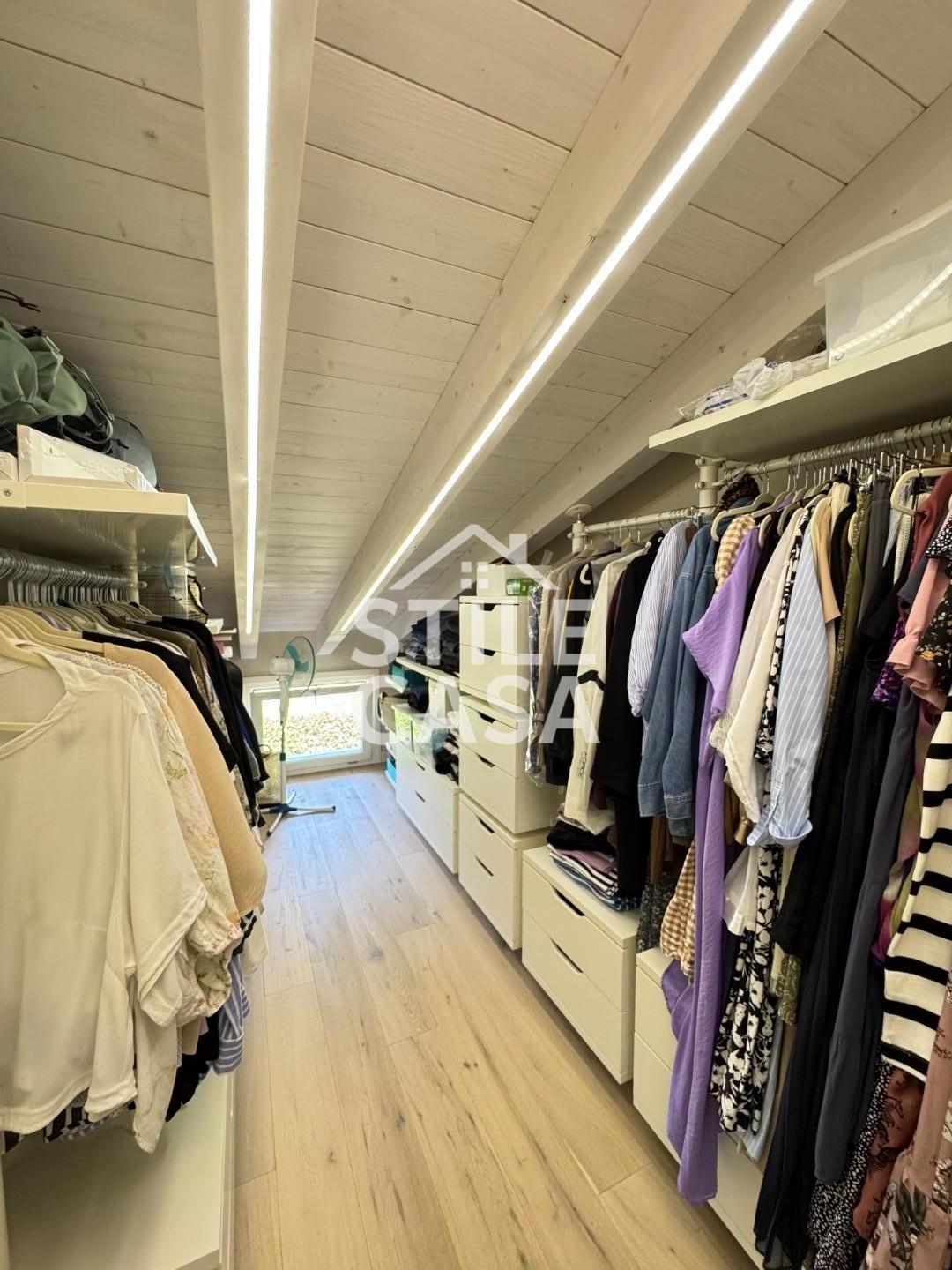 Immagine 48 di Casa bifamiliare in vendita  a Altopascio