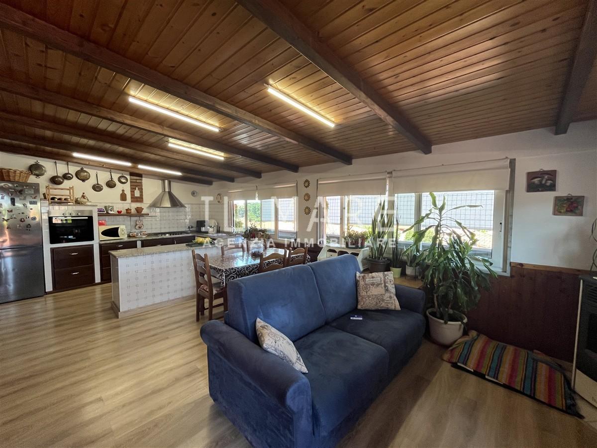 Immagine 12 di Mansarda in vendita  a Massa