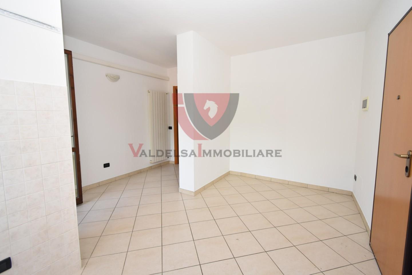 Immagine 4 di Appartamento in vendita  a Colle Di Val D'elsa