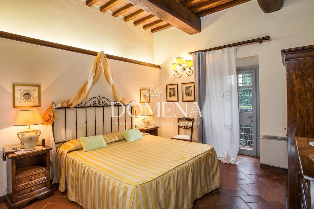 Immagine 14 di Appartamento in vendita  a San Gimignano