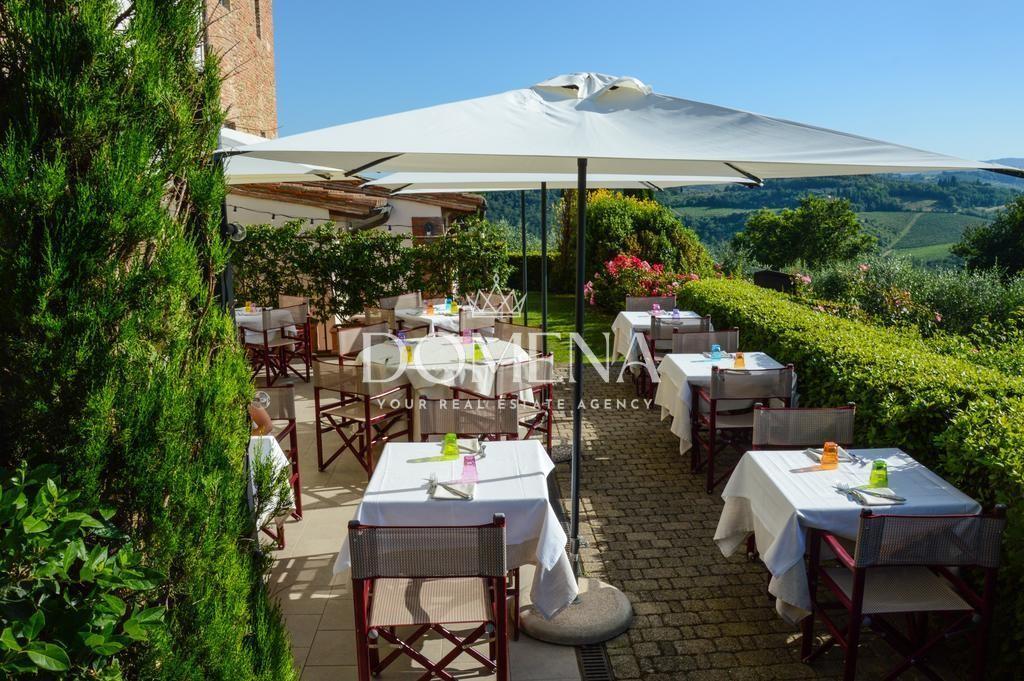 Immagine 11 di Appartamento in vendita  a San Gimignano