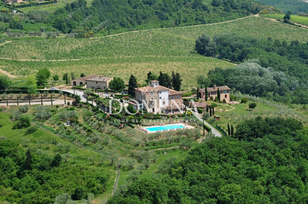 Immagine 8 di Appartamento in vendita  a San Gimignano