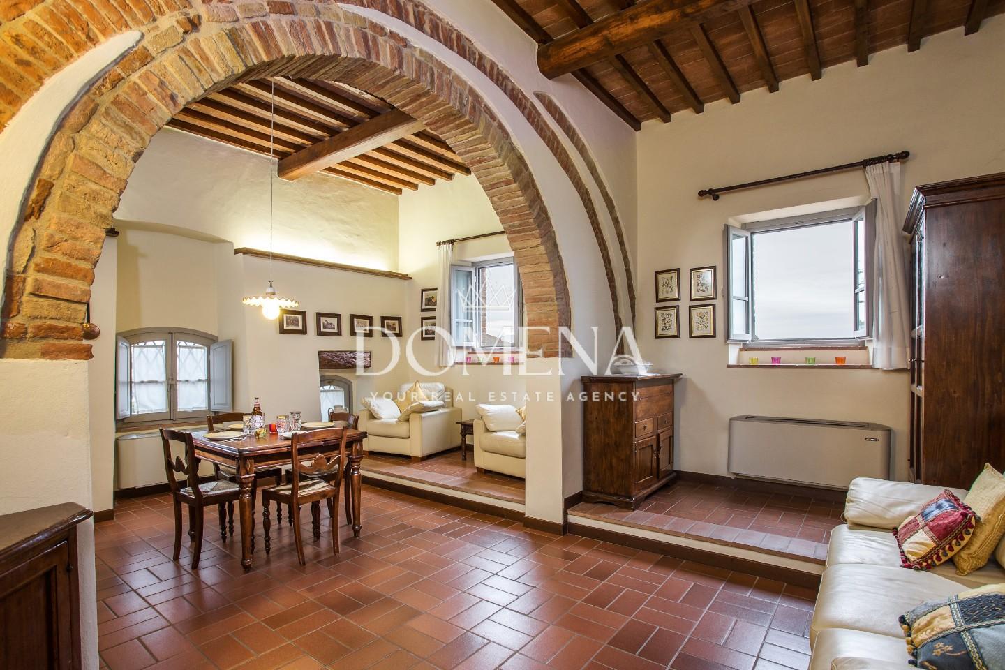 Immagine 6 di Appartamento in vendita  a San Gimignano