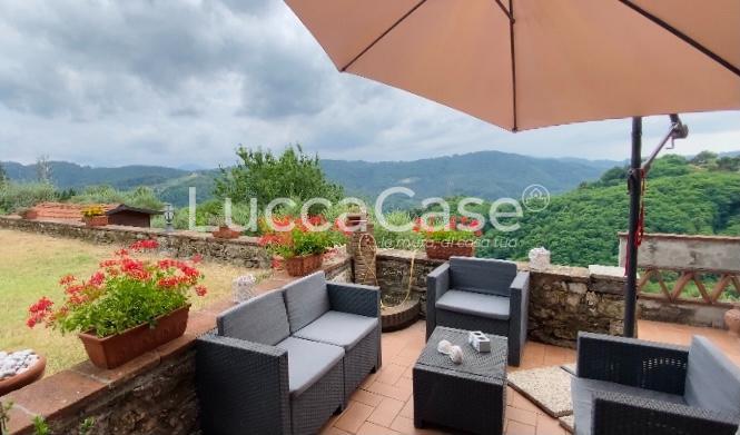 Immagine 6 di Casa colonica in vendita  a Pescaglia