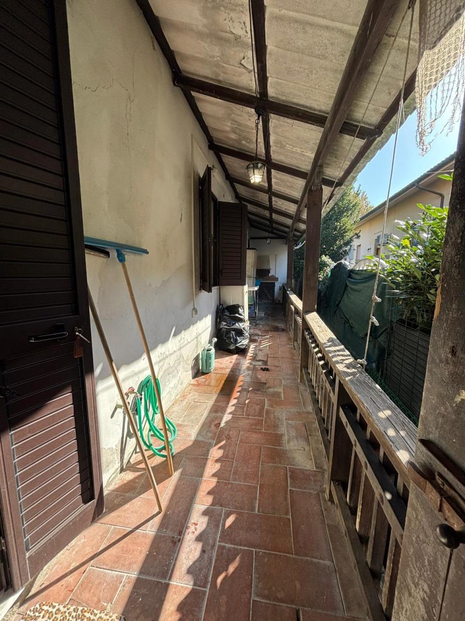 Immagine 10 di Villa in vendita  a Pisa