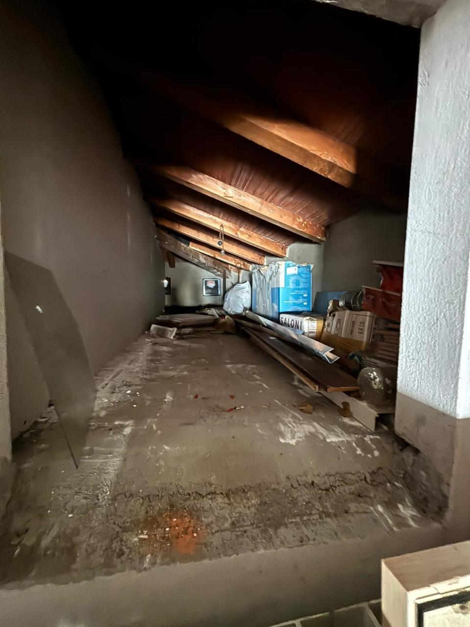 Immagine 24 di Villa in vendita  a Pisa