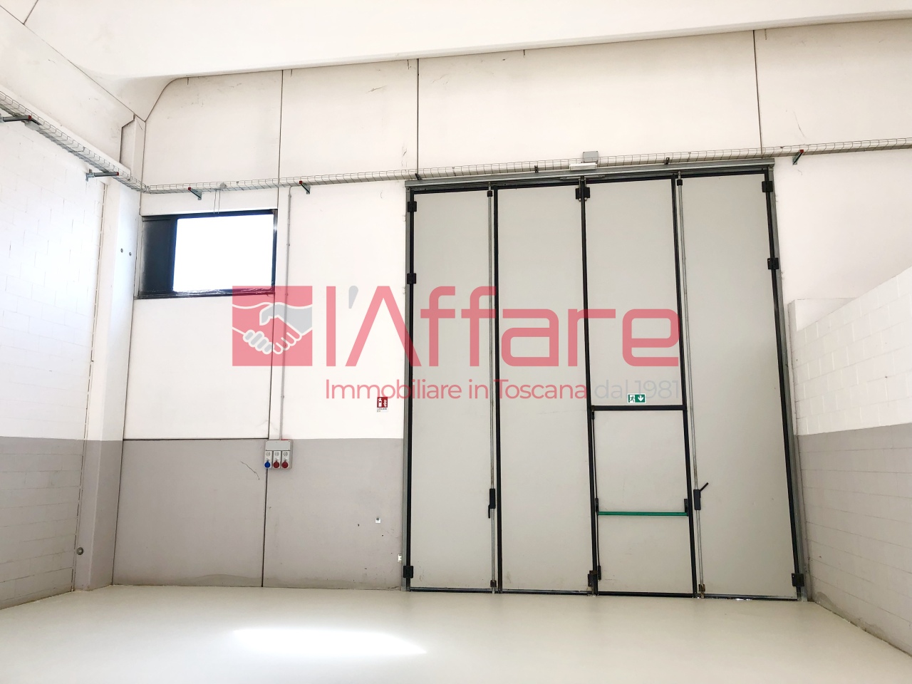 Immagine 7 di Capannone industriale in vendita  a Montecatini Terme