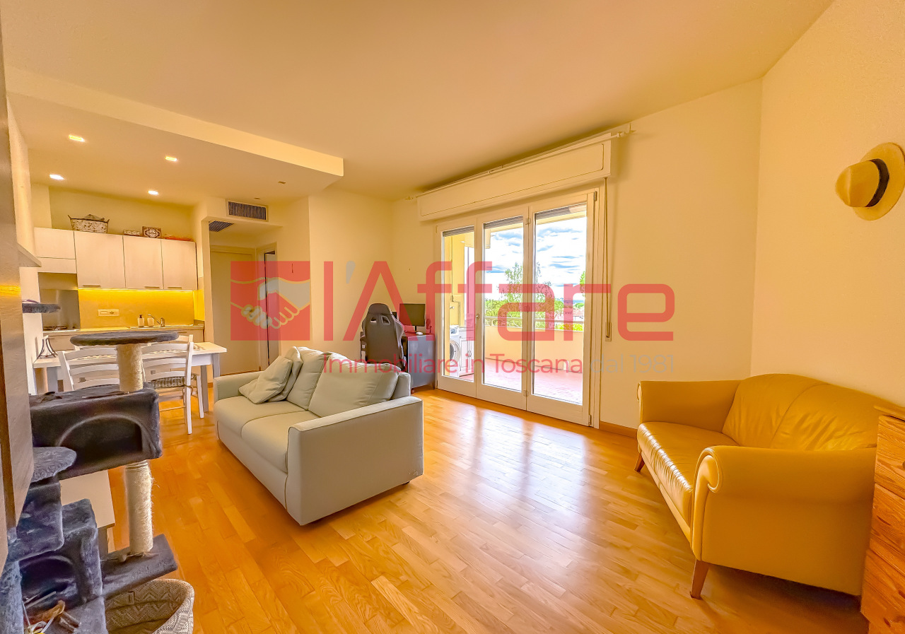 Immagine 2 di Appartamento in vendita  a Montecatini Terme