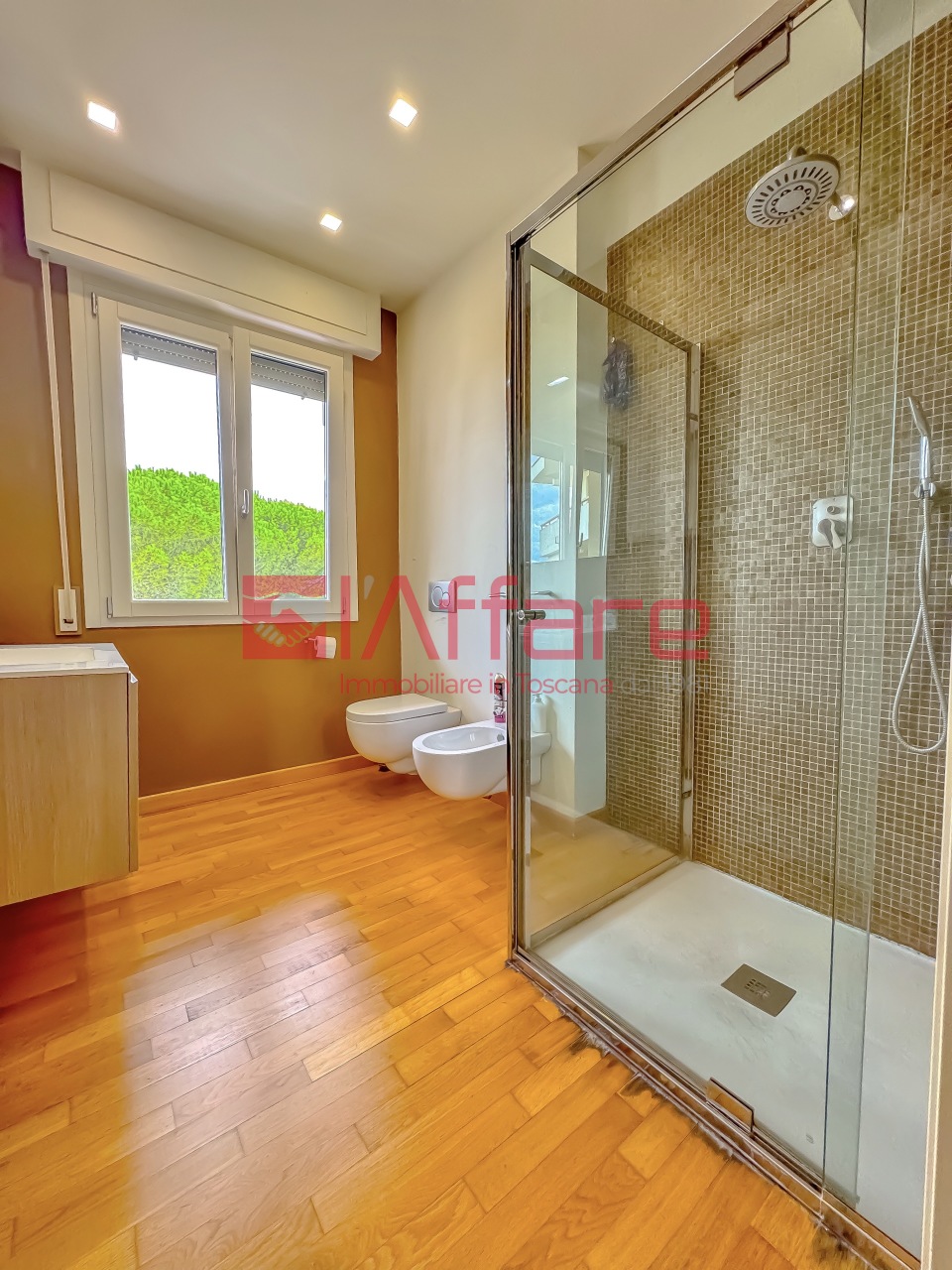 Immagine 8 di Appartamento in vendita  a Montecatini Terme