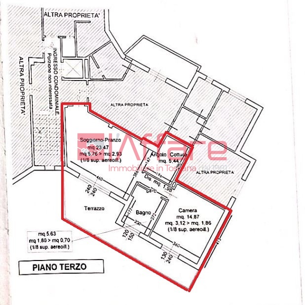 Immagine 17 di Appartamento in vendita  a Montecatini Terme