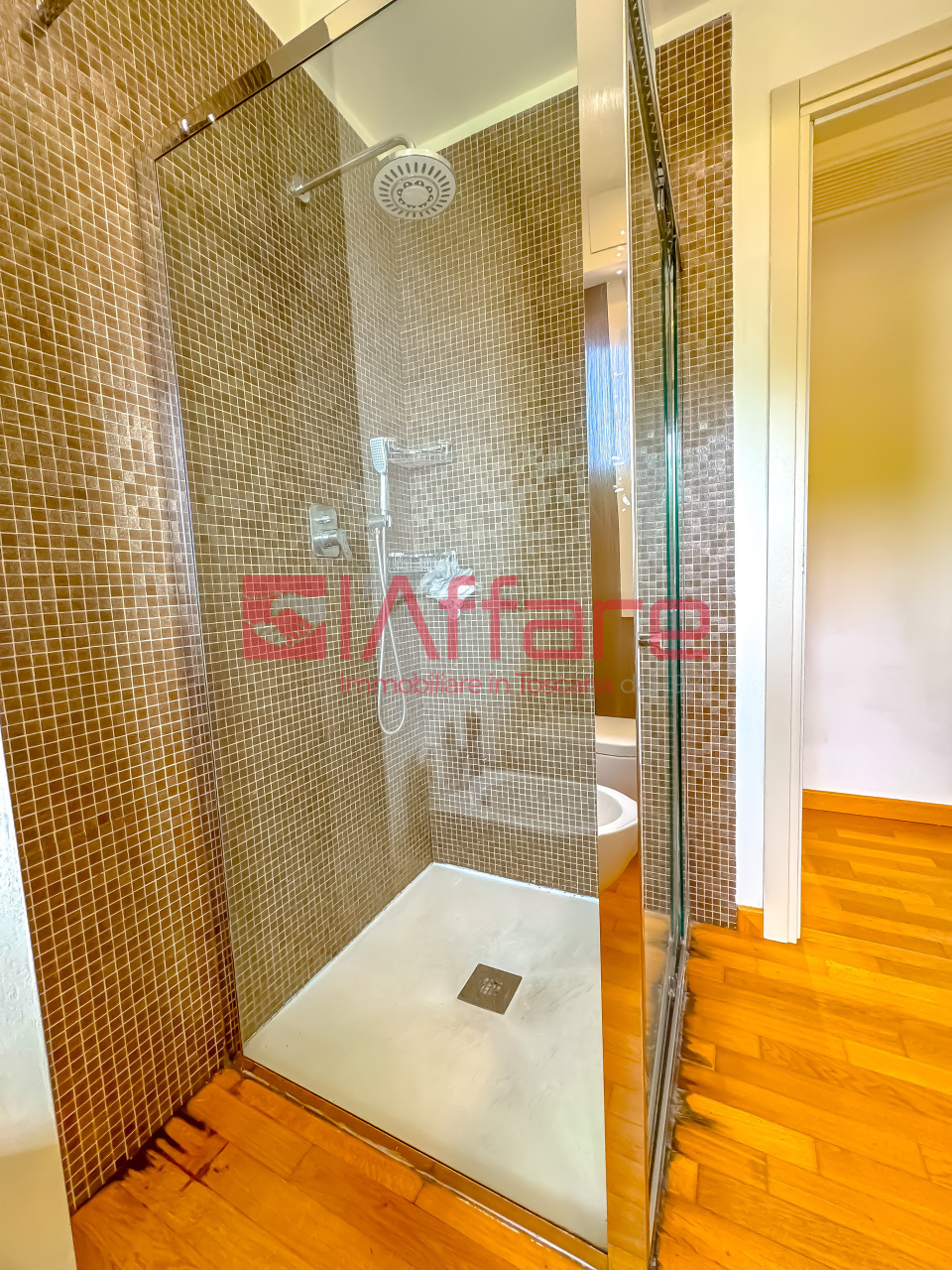 Immagine 10 di Appartamento in vendita  a Montecatini Terme