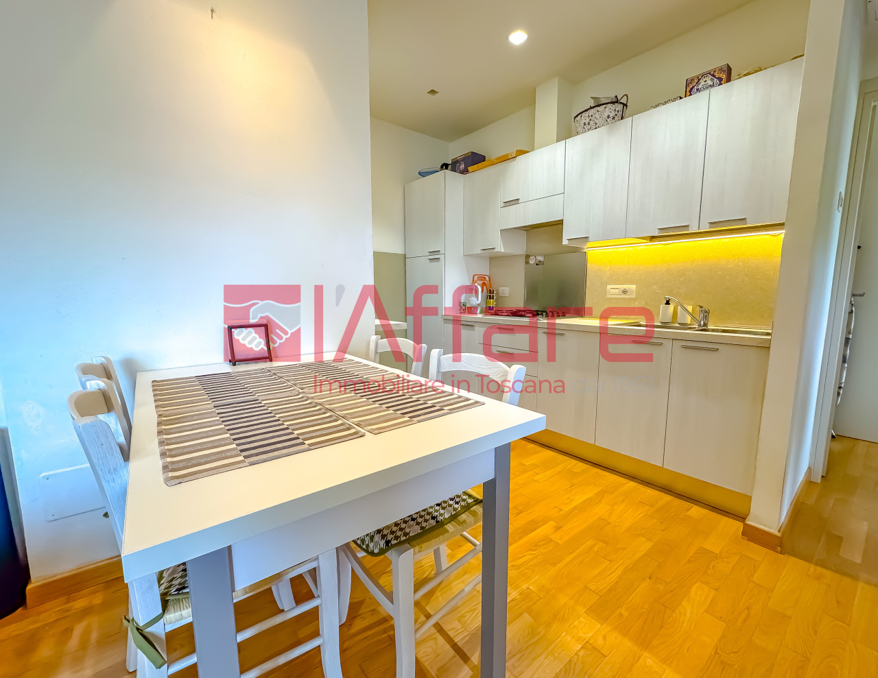 Immagine 4 di Appartamento in vendita  a Montecatini Terme