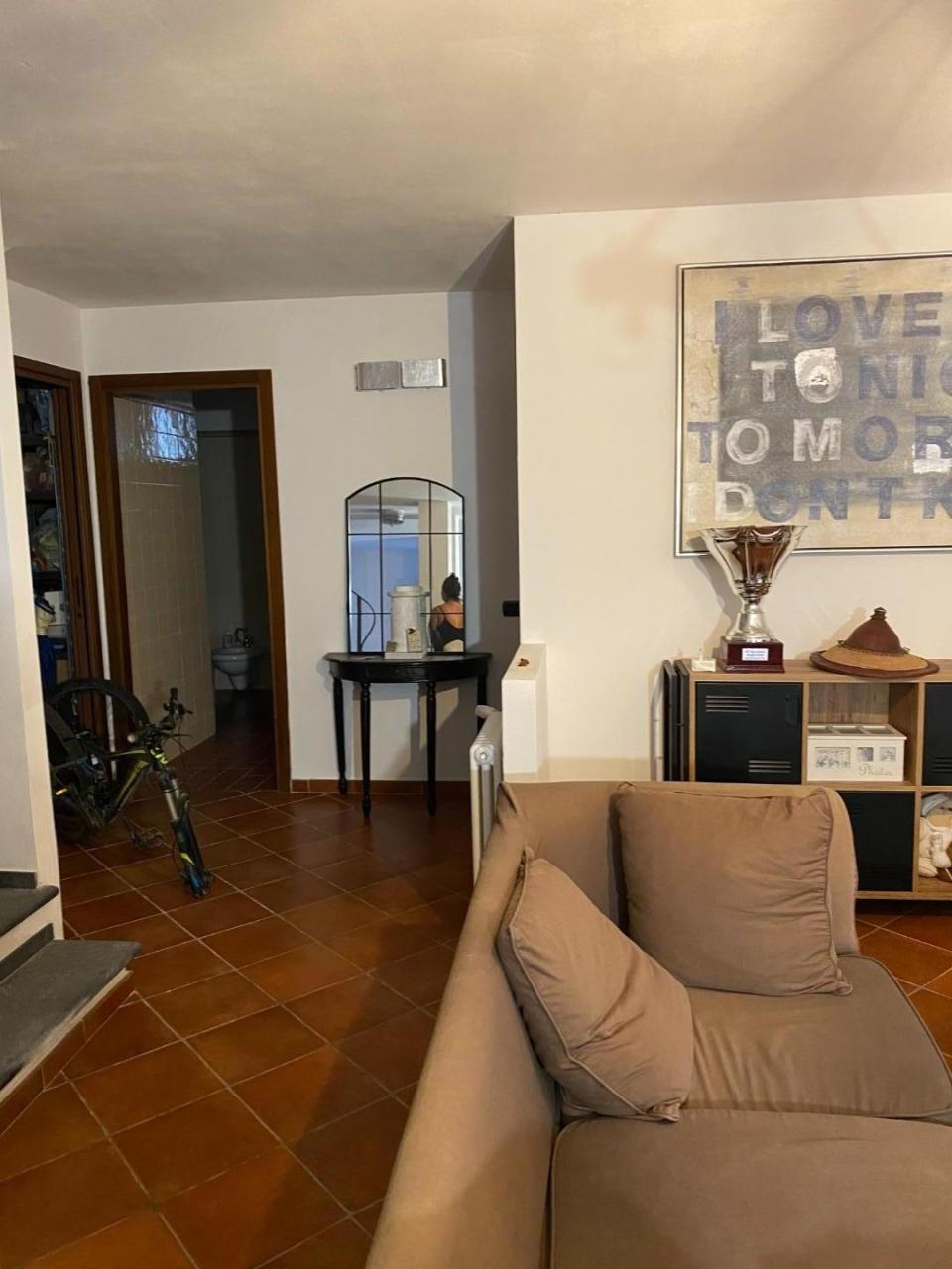 Immagine 32 di Villa in vendita  a Castelnuovo Magra