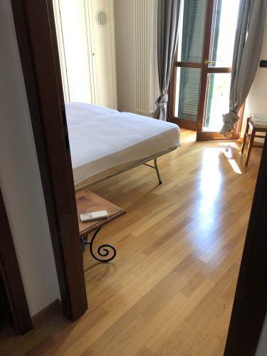 Immagine 17 di Villa in vendita  a Castelnuovo Magra