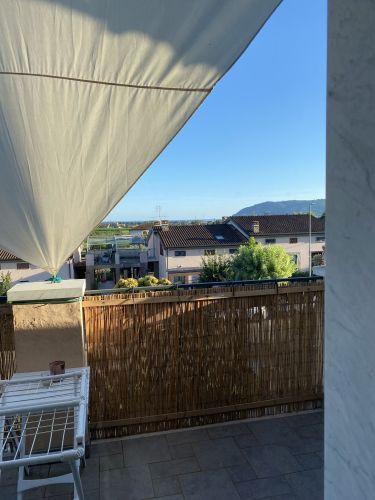 Immagine 18 di Villa in vendita  a Castelnuovo Magra