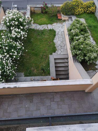 Immagine 3 di Villa in vendita  a Castelnuovo Magra