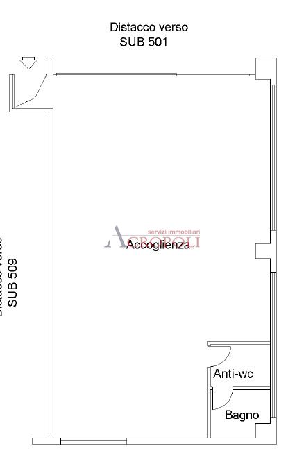 Immagine 10 di Locale commerciale in vendita  in Via Santa Lucia a Bracciano