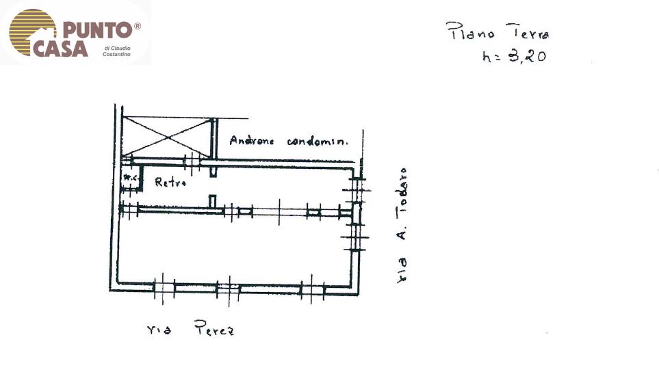 Immagine 2 di Negozio in vendita  in Via Perez a Palermo
