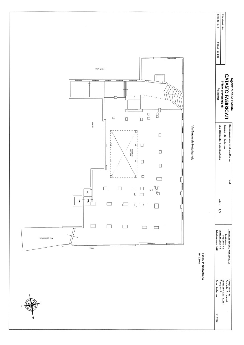 Immagine 10 di Magazzino in vendita  in Via Notarbartolo 2H a Palermo