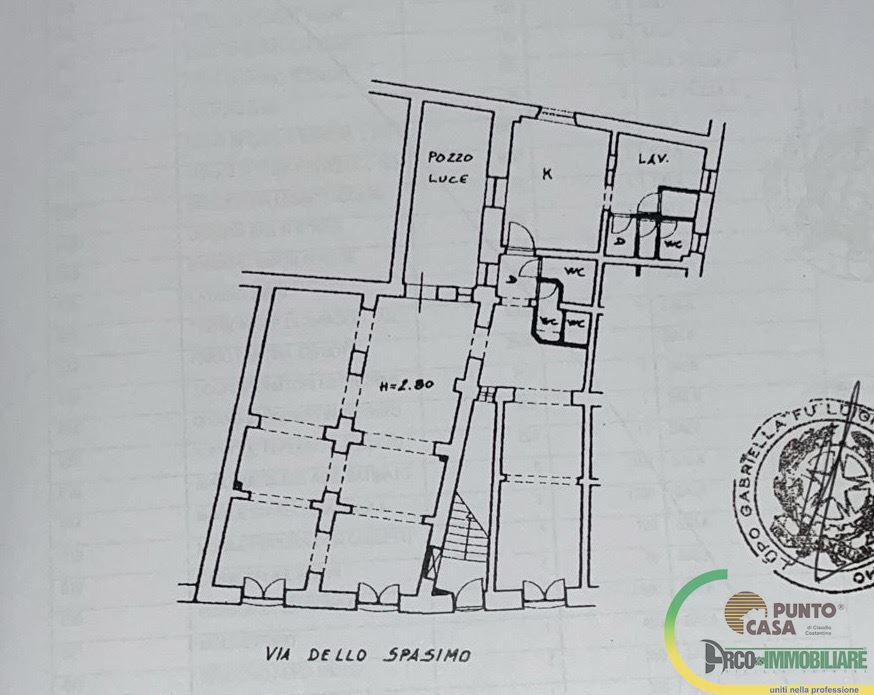 Immagine 10 di Locale commerciale in vendita  in via dello spasimo a Palermo