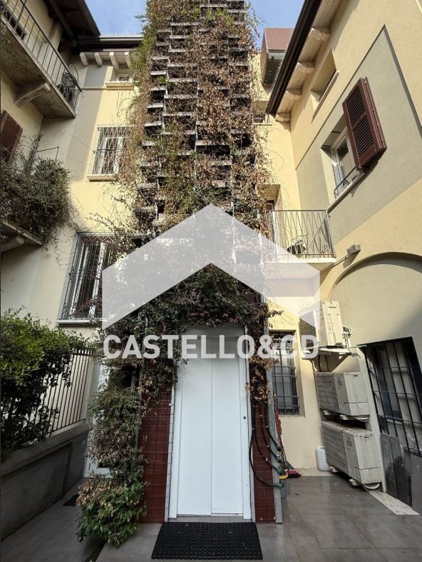 Immagine 11 di Appartamento in affitto  in via porto vecchio 22 a Desenzano Del Garda