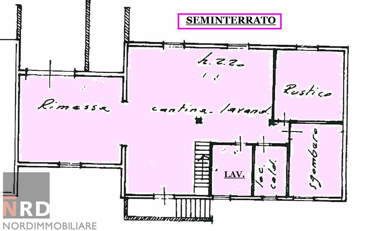 Immagine 11 di Casa indipendente in vendita  in via Lago a Curtatone