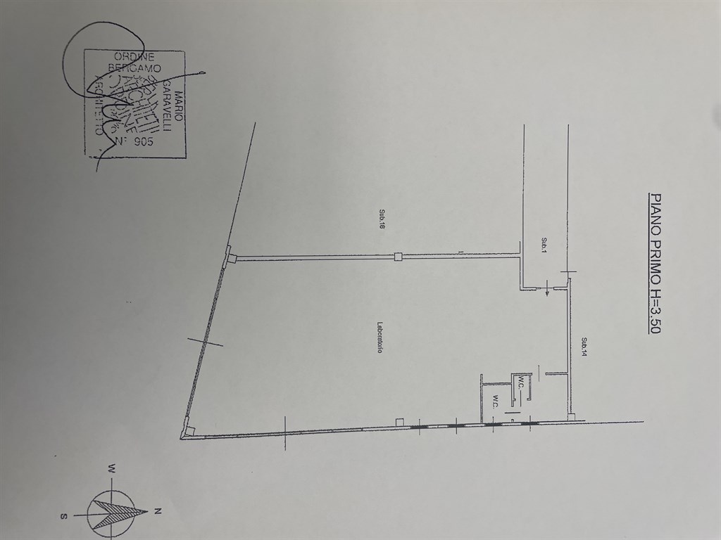 Immagine 10 di Laboratorio in vendita  in VIA SILONE a Urgnano