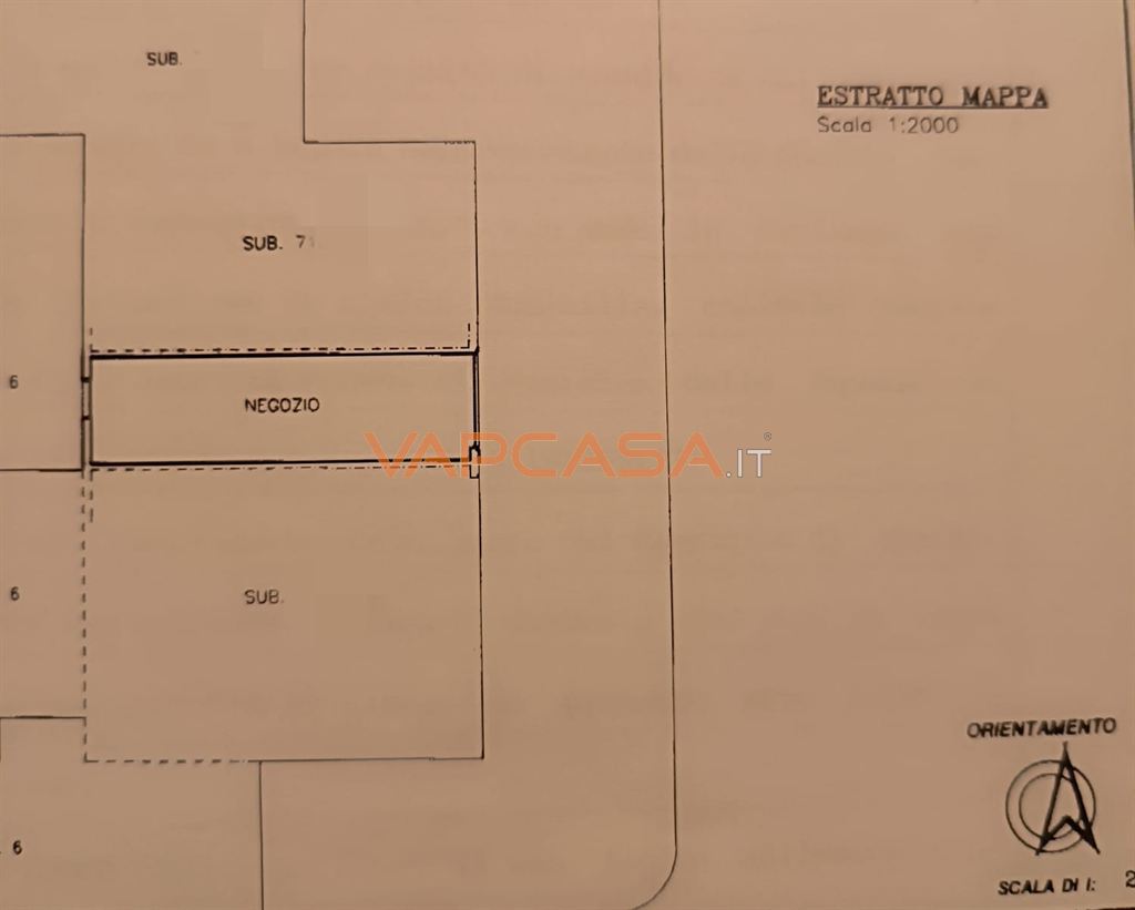 Immagine 10 di Negozio in vendita  in VIA PUCCINI a Villongo