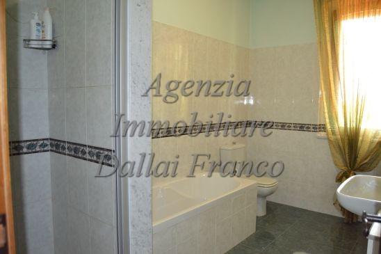 Immagine 13 di Villa in vendita  in Piazza Cavour a Barberino Di Mugello