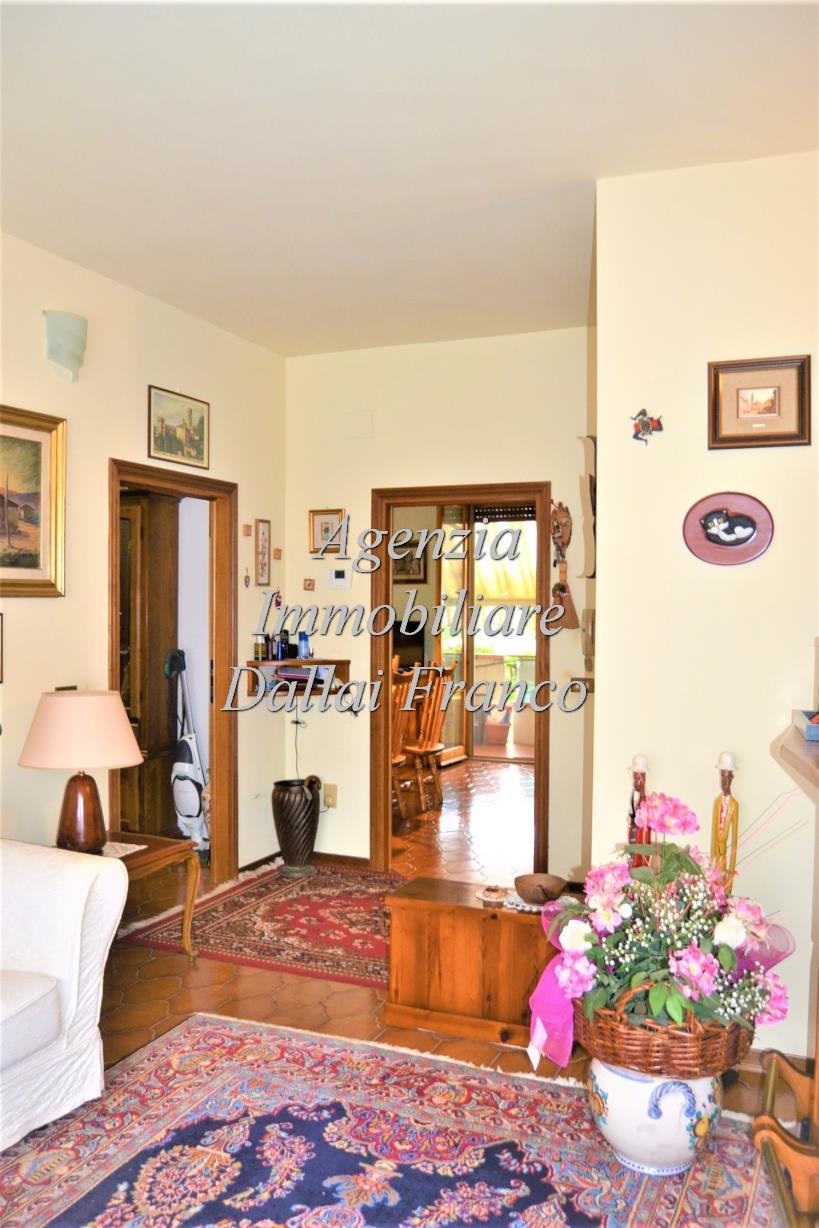 Immagine 13 di Appartamento in vendita  in Via Roma 29 a Scarperia E San Piero