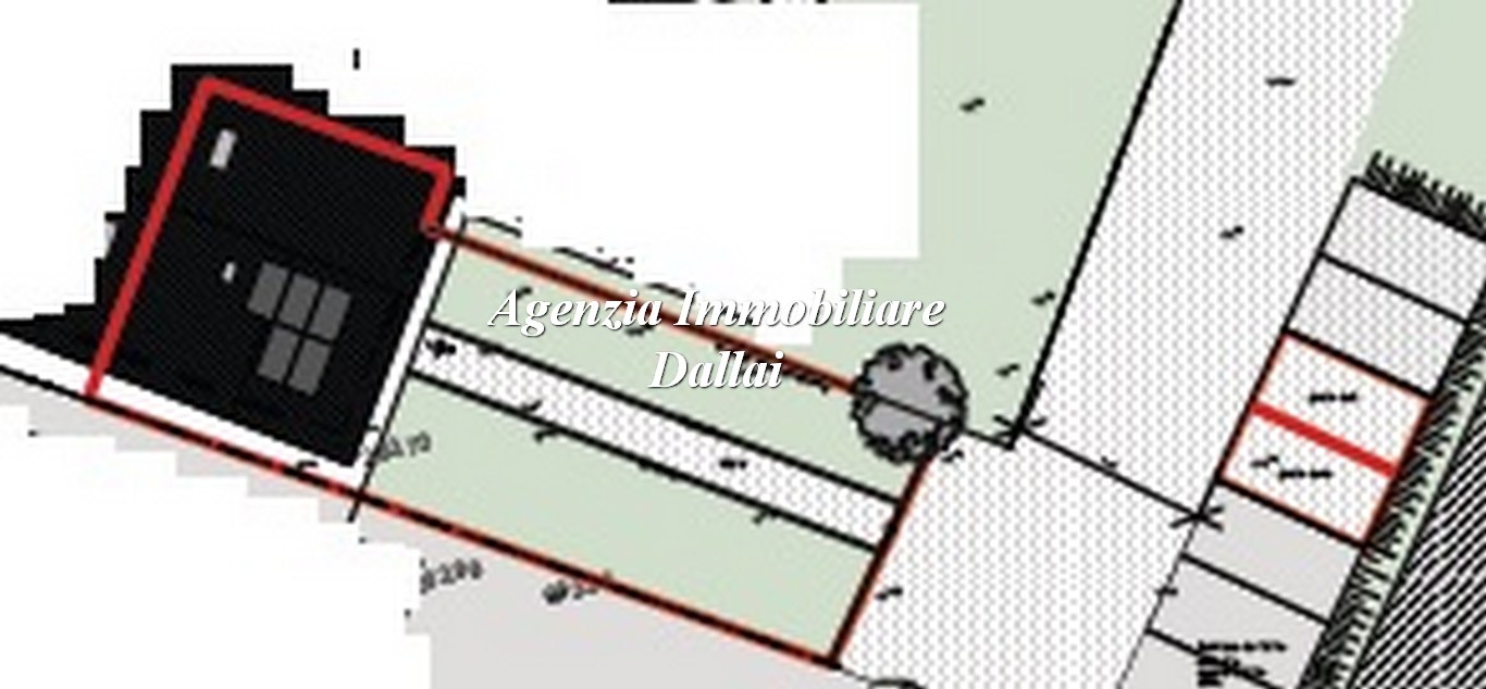 Immagine 12 di Rustico / casale in vendita  in Via Traversi a Borgo San Lorenzo